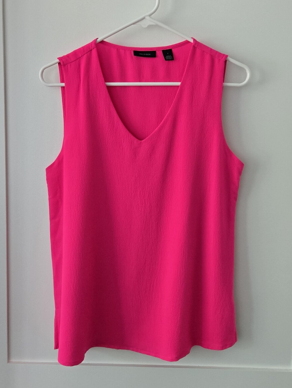Halogen Neon Pink Sleeveless V-Neck Blouse Sz S